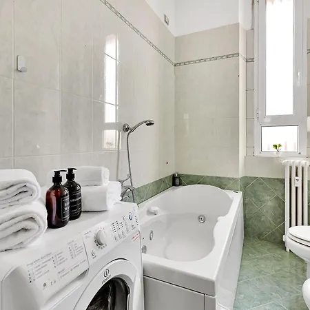 Youhosty - Washington 92 Milán